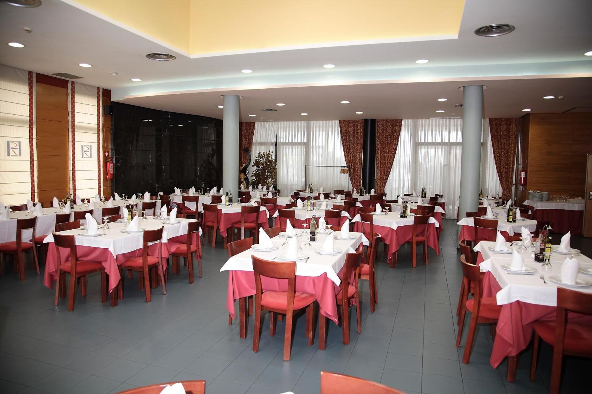 Hotel Ruta De Europa Витория-Гастейс Екстериор снимка
