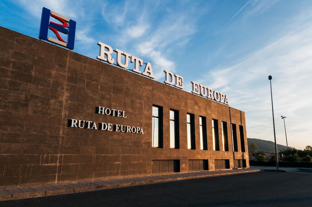 Hotel Ruta De Europa Витория-Гастейс Екстериор снимка